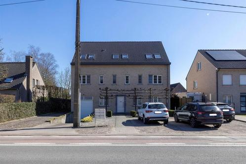 Appartement te koop in Malle, 2 slpks, Immo, Huizen en Appartementen te koop, Appartement, B