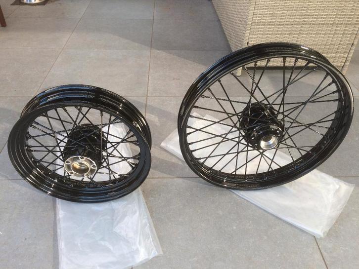 Harley velgen voor Twincam, 19mm of 25mm wielas, zwart, Motoren, Onderdelen | Harley-Davidson, Gebruikt, Ophalen