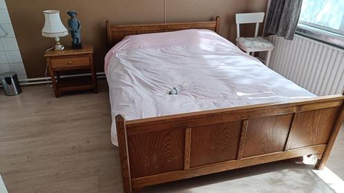 1 en 2 p bedden, matras en bedbodem kleerkast, meeste gratis, Huis en Inrichting, Slaapkamer | Bedden, Gebruikt, Ophalen