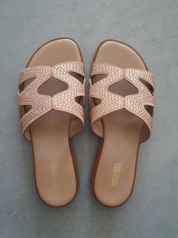 Nieuwe slippers van Michael Kors maat 38 beschikbaar voor biedingen