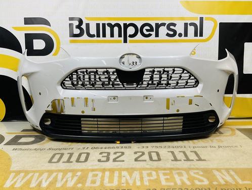BUMPER Toyota Yaris Cross 2020-2024 VOORBUMPER 2-D3-10104z, Auto-onderdelen, Carrosserie, Bumper, Voor, Gebruikt, Ophalen of Verzenden
