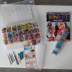 Loom:Boek met uitleg en set met gekleurde elastische bandjes, Ophalen of Verzenden, Gebruikt, Jongen of Meisje
