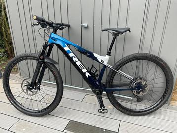 Superbe Trek E caliber 9.8 XT full carbone  T M, 51 à 55 cm, Enlèvement, Utilisé, 50 km par batterie ou plus