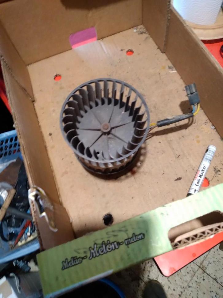 Moteur de chauffage Opel Corsa A, Autos : Pièces & Accessoires, Climatisation & Chauffage, Opel, Enlèvement ou Envoi