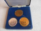 3 Munten Toetreding van koningin Elizabeth II /Isle of Man, Postzegels en Munten, Ophalen of Verzenden, Munten