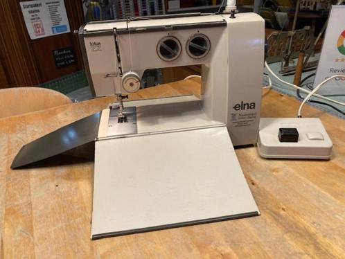 Elna Lotus ZZ - mooie compacte naaimachine, Hobby en Vrije tijd, Naaimachines en Toebehoren, Gebruikt, Naaimachine, Overige merken