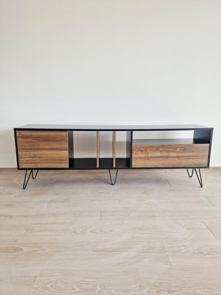 Zena Home - Meuble TV sur pieds - Style industrial, Maison & Meubles, Armoires | Mobilier de télévision, Comme neuf, Moins de 100 cm