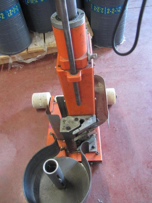 SFS-if-160 Schroefautomaat voor platte daken € 450 excl.btw, Doe-het-zelf en Bouw, Dakpannen en Dakbedekking, Zo goed als nieuw