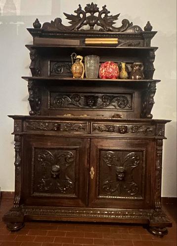 Complete dining set beschikbaar voor biedingen