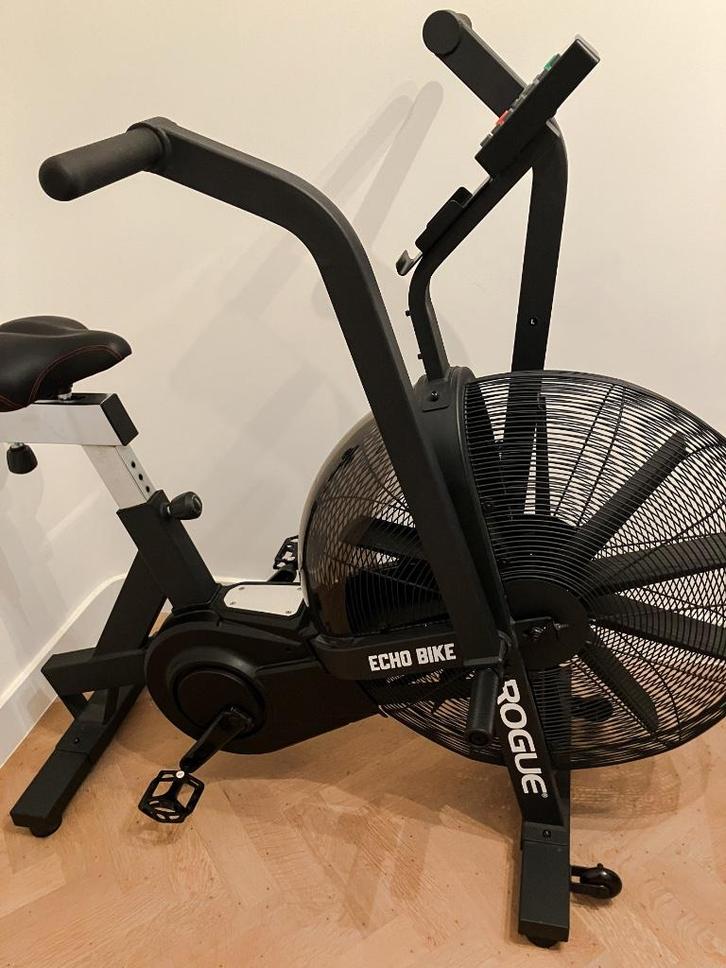 Rogue Echo Bike - Exercise Air Bike, Sport en Fitness, Fitnessmaterialen, Zo goed als nieuw, Overige typen, Armen, Benen, Borst