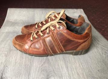 Chaussures hommes (Hush Puppies). disponible aux enchères