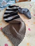 Nouveau foulard, Enlèvement, Écharpe