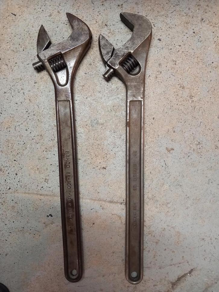 Verstelbare sleutels van 24 inch, Auto diversen, Autogereedschap, Zo goed als nieuw, Ophalen of Verzenden