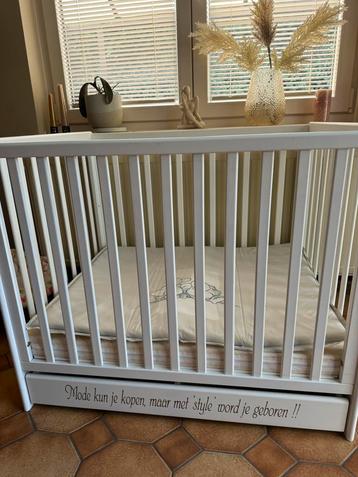 Babypark met lade beschikbaar voor biedingen