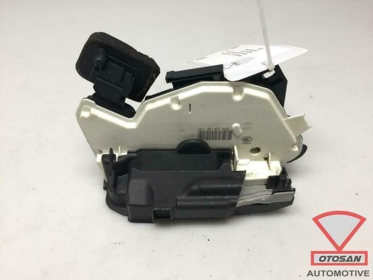 vw golf 6 polo deurslot slotmechaniek rechts voor 5k1837016e, Auto-onderdelen, Carrosserie, Volkswagen, Voor, Rechts, Gebruikt