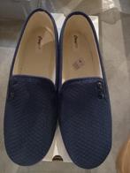 Gesloten pantoffels maat 41, Kleding | Dames, Schoenen, Blauw, Ophalen of Verzenden, Zo goed als nieuw, Pantoffels of Sloffen