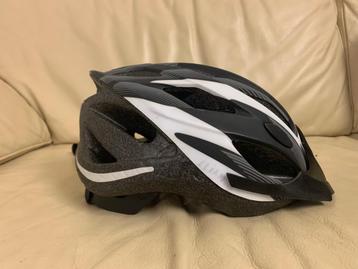 Fietshelm maat S beschikbaar voor biedingen