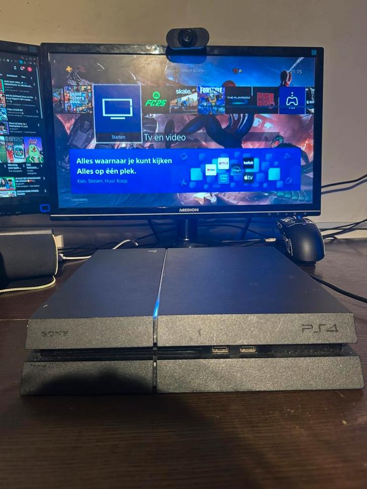 PlayStation 4 + controller,hdmi cable,ethernet cable, Games en Spelcomputers, Spelcomputers | Sony PlayStation 4, Zo goed als nieuw