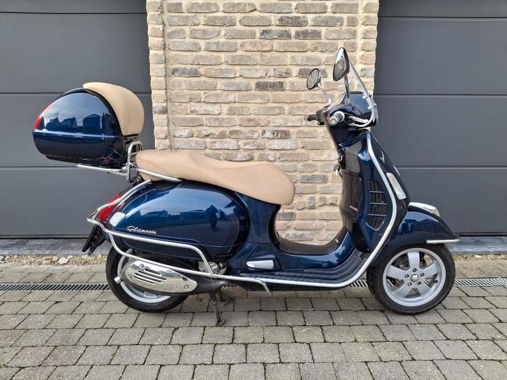 TOP-OCCASIE! Vespa Gts 300 Midnight Blue, Motos, Motos | Piaggio, Entreprise, Scooter, 12 à 35 kW, 1 cylindre, Permis Moto A2 minimum