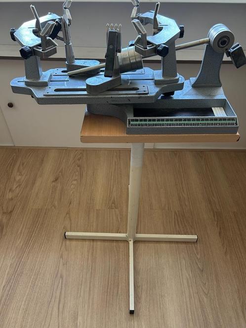 Hefboombespanmachine op standaard, met accessoires!, Sport en Fitness, Tennis, Gebruikt, Overige typen, Overige merken, Ophalen