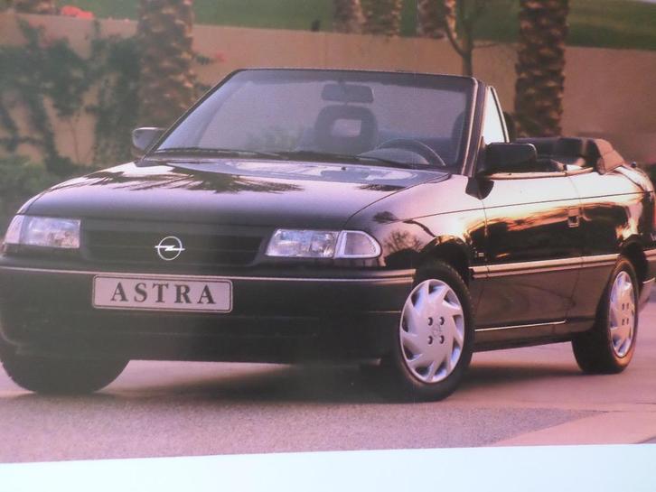 Opel Astra Cabrio 1993 Brochure, Boeken, Auto's | Folders en Tijdschriften, Opel, Ophalen of Verzenden