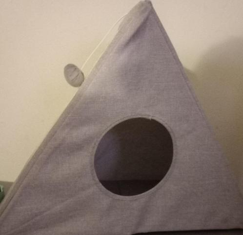 Joli petit tipi pour chat, Animaux & Accessoires, Paniers pour chats, Neuf, Polyester, Enlèvement