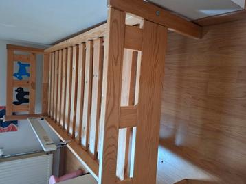 Lit enfant avec barrière de sécurité  beschikbaar voor biedingen