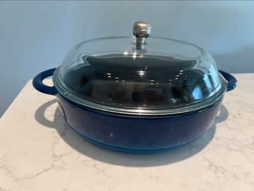 Staub lage braadpan 26 cm Pyrex deksel en Piggie dekselknop beschikbaar voor biedingen