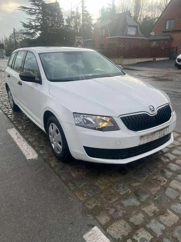 Skoda Octavia SW 1.2 TSI Ambition / AIRCO (bj 2015) beschikbaar voor biedingen