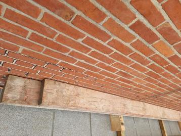 Hout en bouw beschikbaar voor biedingen