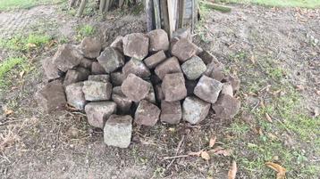 Lot kasseien  beschikbaar voor biedingen