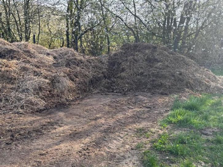 GRATIS PAARDENMEST OP TE HALEN, Tuin en Terras, Aarde en Mest, Mest, Ophalen