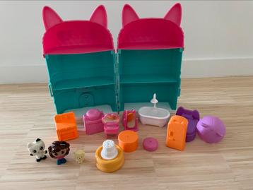 Kleine Gabby Dollhouse beschikbaar voor biedingen