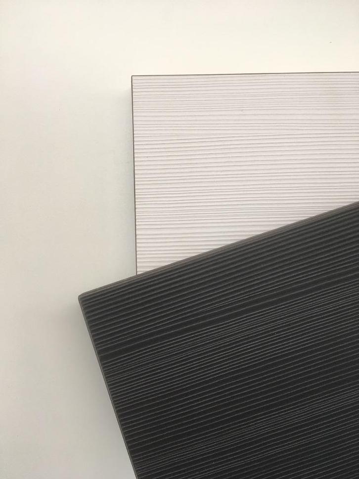 Groot Formica paneel 785x3035x4mm | Zwart houtstructuur, Doe-het-zelf en Bouw, Hout en Planken, Zo goed als nieuw, Overige typen