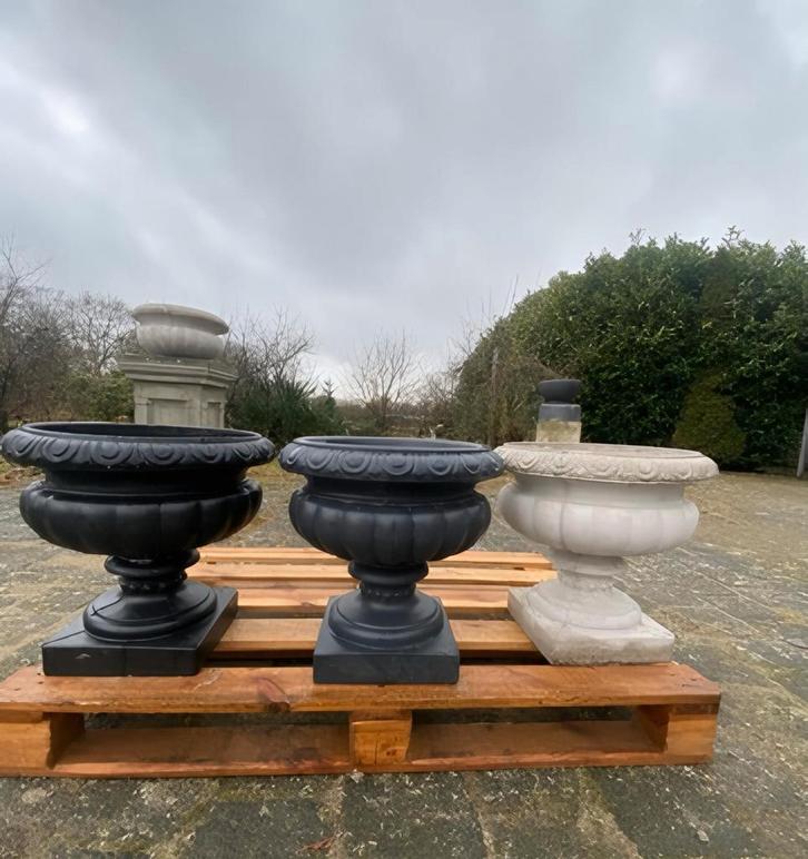 Italiaanse betonnen bloempotten 40x40 cm nu voor maar €40 !, Tuin en Terras, Bloembakken en Plantenbakken, Nieuw, Beton, Binnen