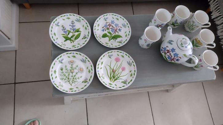 Theeservies met bloemen NIEUW, Huis en Inrichting, Keuken | Servies, Nieuw, Ophalen