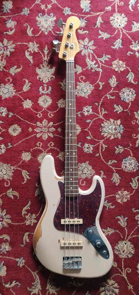 Fender Flea Jazz Bass, Muziek en Instrumenten, Snaarinstrumenten | Gitaren | Bas, Ophalen