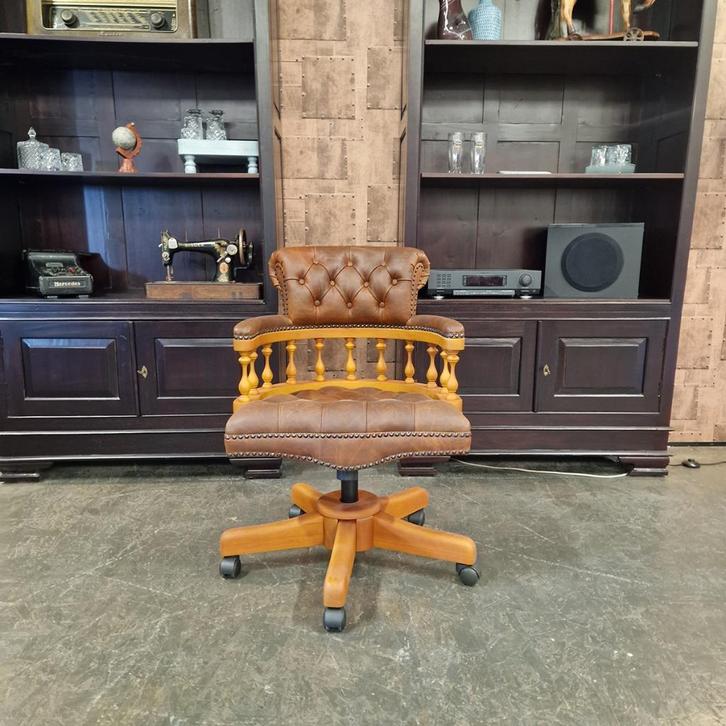 Captain office chair - vintage brown, Zakelijke goederen, Kantoor en Winkelinrichting | Kantoormeubilair en Inrichting, Stoel