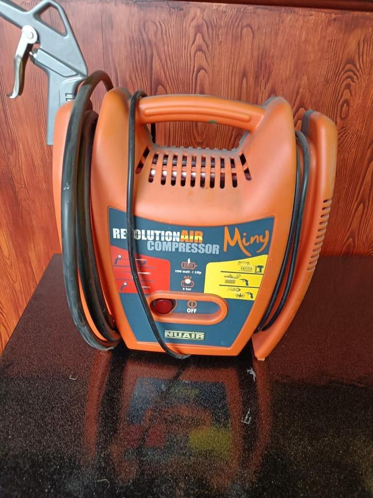 Mini-compresseur révolutionnaire, Bricolage & Construction, Compresseurs, Utilisé, 6 à 10 bars, Moins de 25 litres, Sans huile