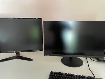 Gaming PC + 2 monitors beschikbaar voor biedingen