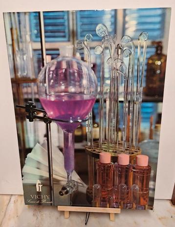 Reclame bord 1967 Vichy source de beauté Apotheek  beschikbaar voor biedingen