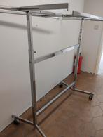 KLEERHANGERS, Ophalen