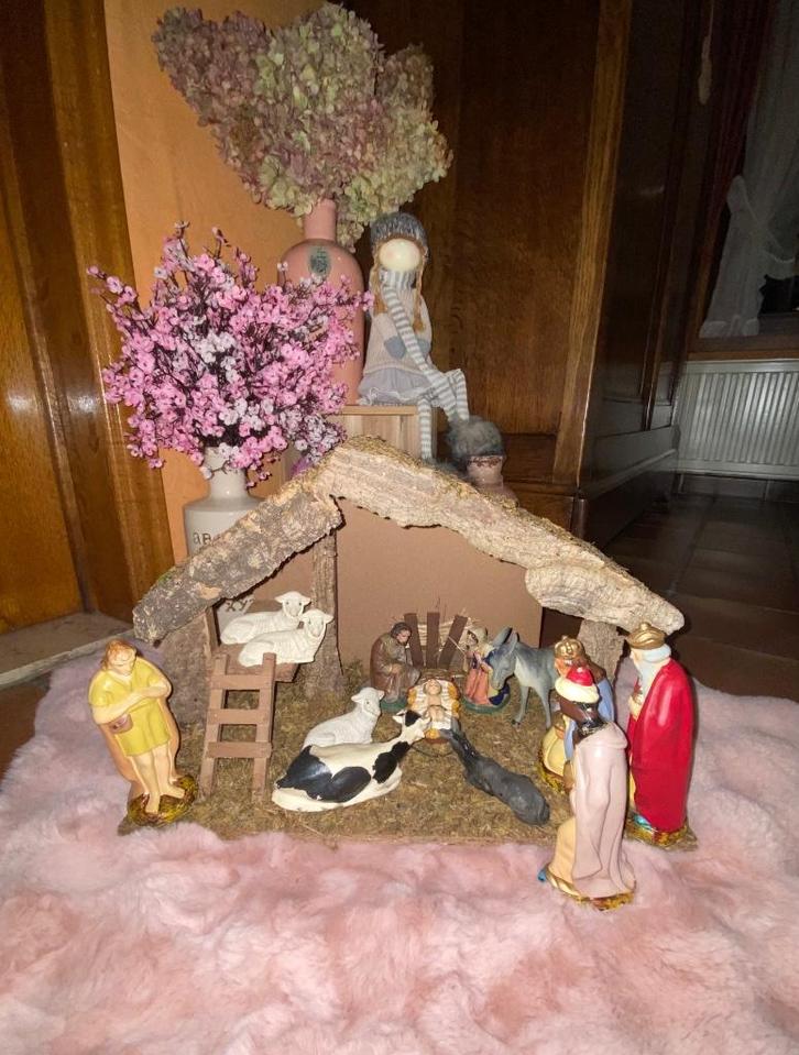 Kerststal & 13 figuren, Diversen, Kerst, Gebruikt, Ophalen