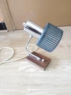 Bureau- of bedlamp uit de jaren 60, Ophalen