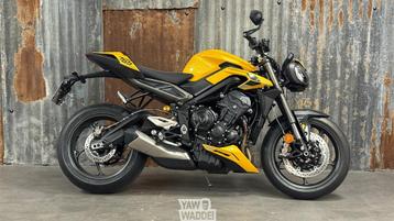 2025 Triumph Street Triple RS: Cosmic Yellow beschikbaar voor biedingen