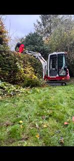 Tuinenleuckx minitractor werktuigen kraan & chauffeur tehuur, Ophalen, Kraan