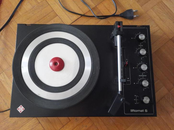 Vintage Telefunken Liftomat S platenspeler: 50 euro, TV, Hi-fi & Vidéo, Tourne-disques, Utilisé, Tourne-disque, Autres marques