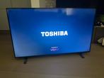 Merk is TOSHIBA, het is een Qled tv en smart tv, Audio, Tv en Foto, Televisies, Ophalen of Verzenden, Zo goed als nieuw