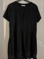 Zwart kleedje Opullence, Kleding | Dames, Jurken, Ophalen of Verzenden, Zo goed als nieuw, Maat 38/40 (M), Zwart