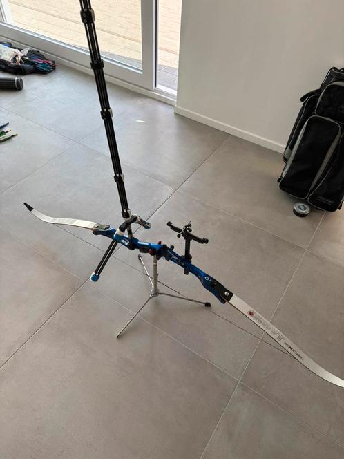 Hoyt Nexus (wip en doel) en Sebastien Flute (staande wip), Sport en Fitness, Handboogschieten, Zo goed als nieuw, Recurveboog